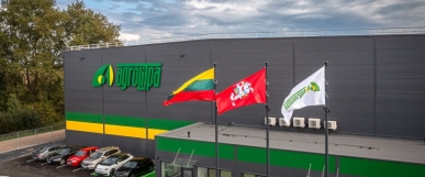 UAB „AGROLITPA“ pradeda eksploatuoti naują 8000 m² stelažinį sandėlį